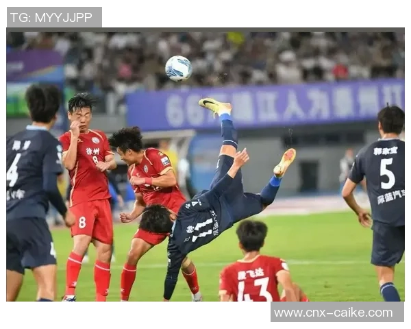 足球解说的魅力与技巧探讨如何让比赛更精彩更引人入胜